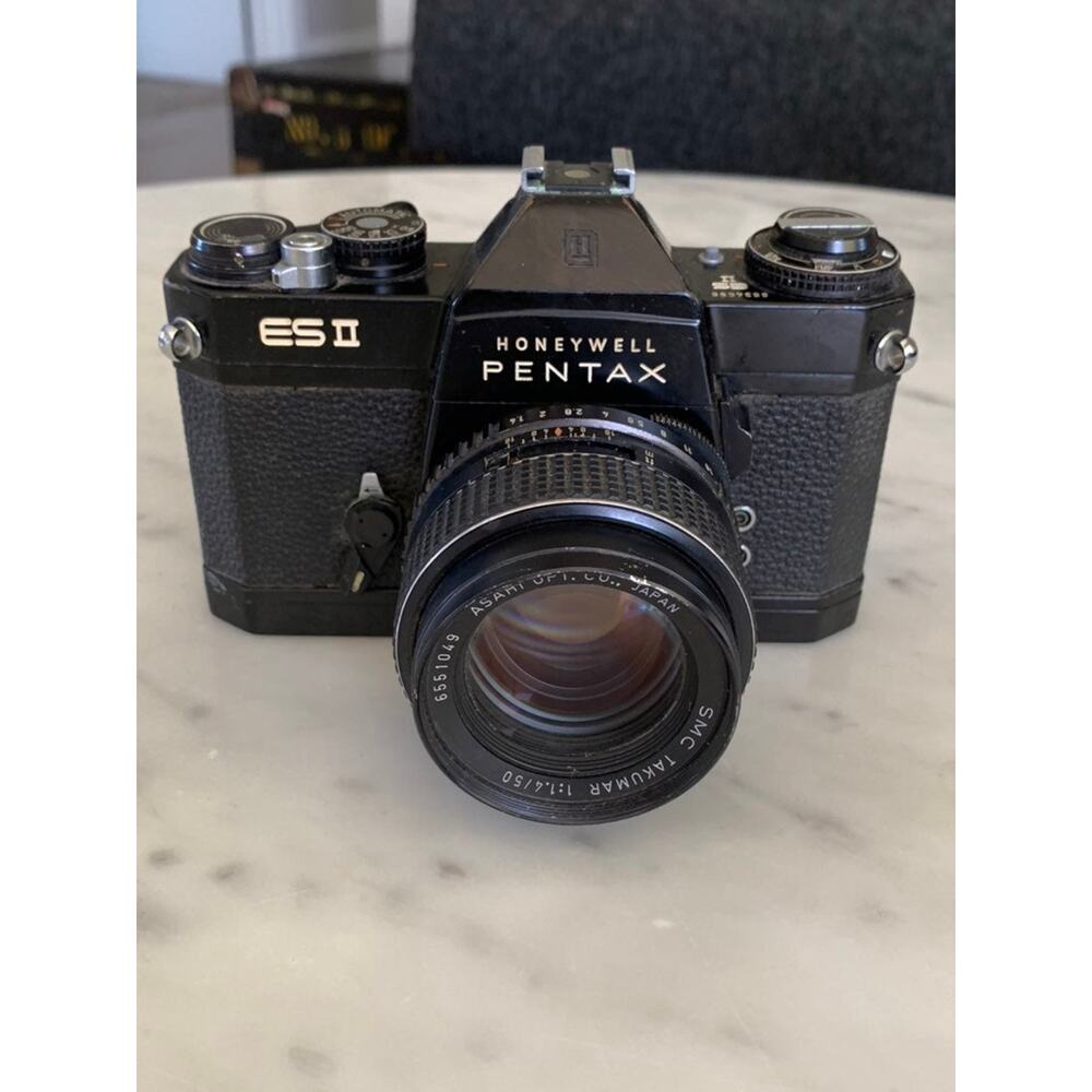 Vintage Honeywell Pentax ES II Camera *UNTESTED